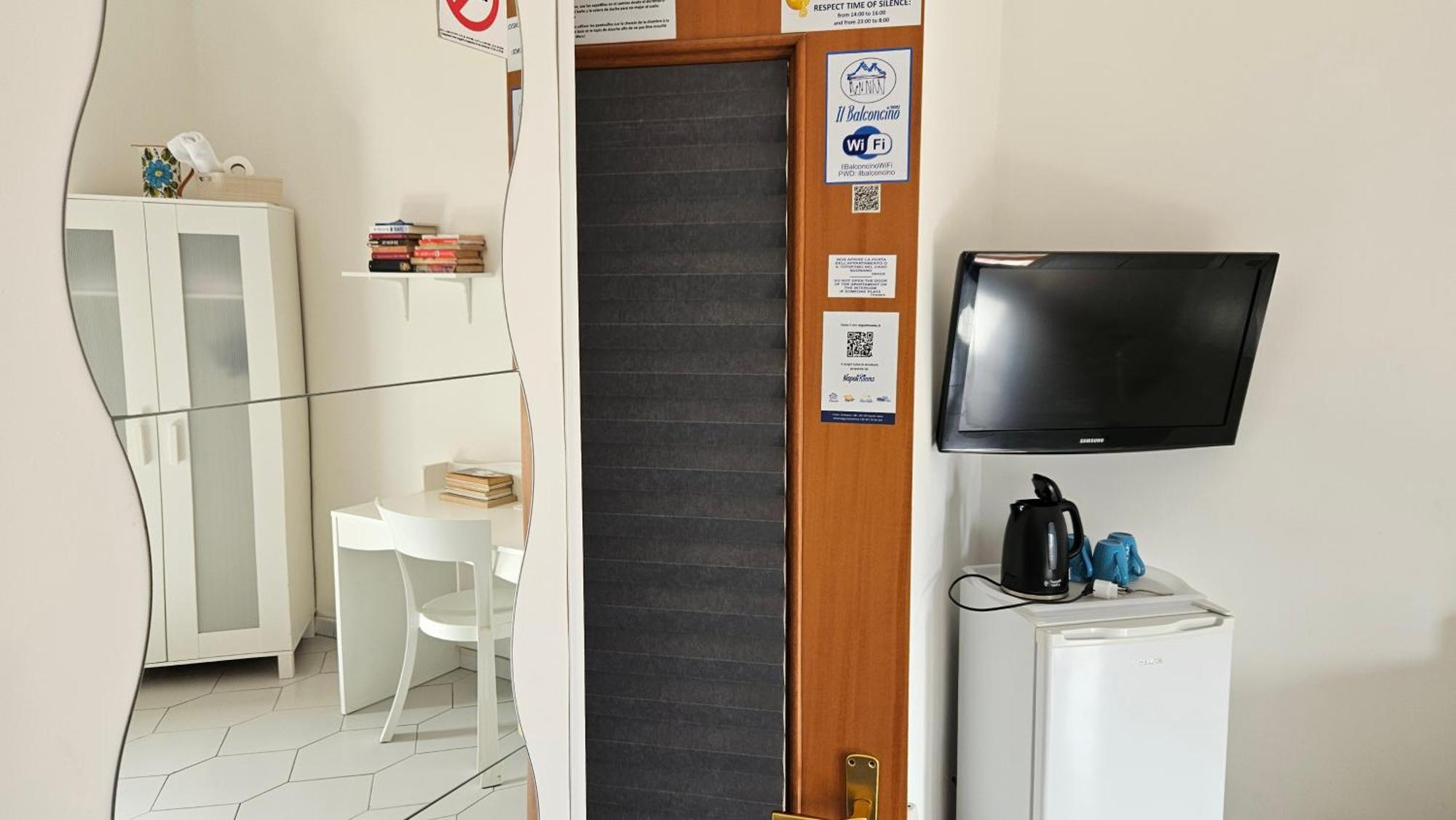 Il Balconcino Ξενοδοχείο Νάπολη Δωμάτιο φωτογραφία